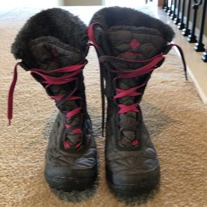 COLUMBIA GIRLS SIZE 2 TALL BOOTS